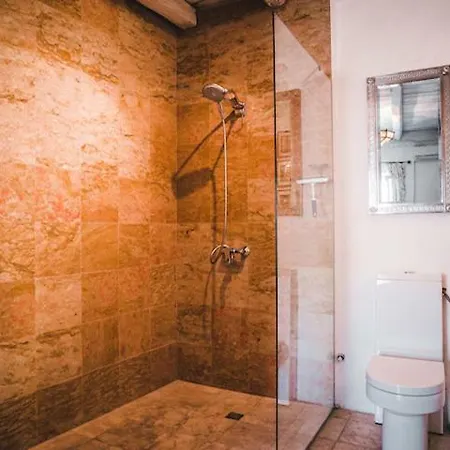 Ferienhaus Luxury Stone House